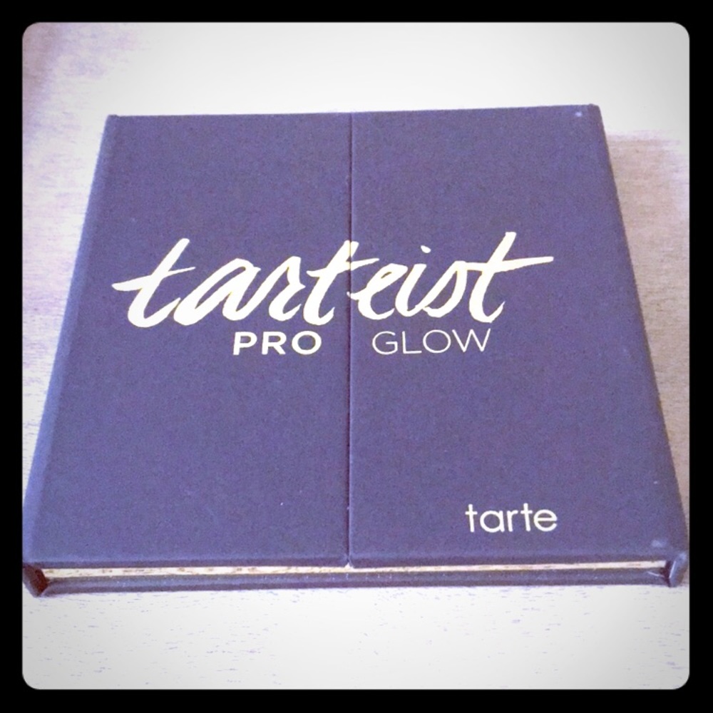 Tartiest PRO Glow Highlight & Contour Palette